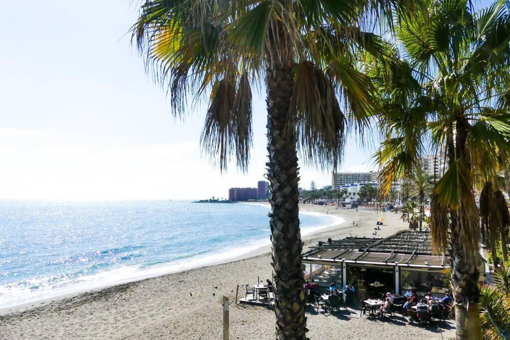 Holiday Rentals Piscina, Playa Parking A 5 Min Caminando Del Puerto De Benalmádena Exterior foto