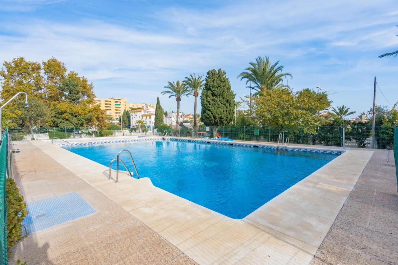 Holiday Rentals Piscina, Playa Parking A 5 Min Caminando Del Puerto De Benalmádena Exterior foto